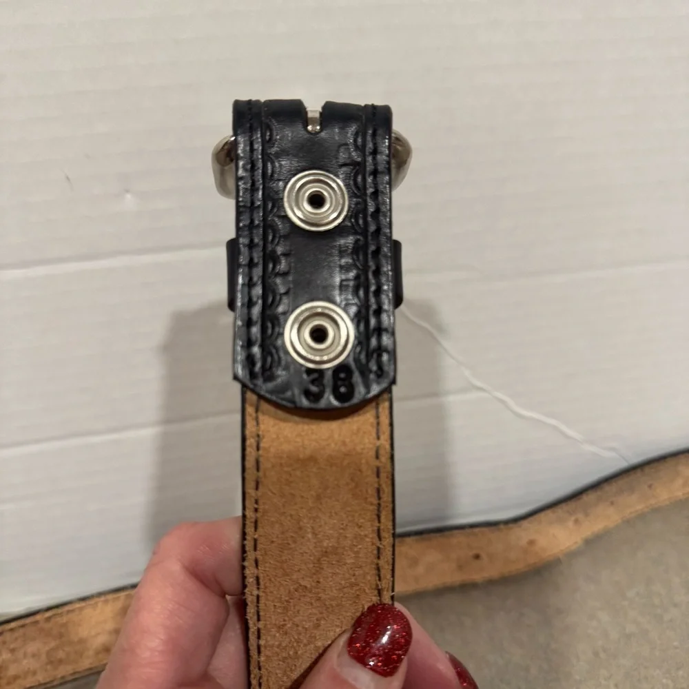 Men’s Black Leather Basket Weave Stud Belt 38 (see measurements)